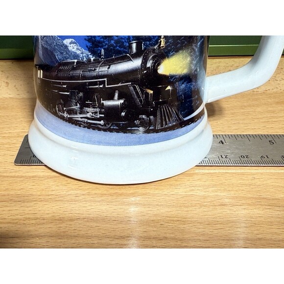 The Polar Express Believe Ticket 3D Train Hot Chocolate Coffee Tea Mug - Unused - Picture 10 of 10